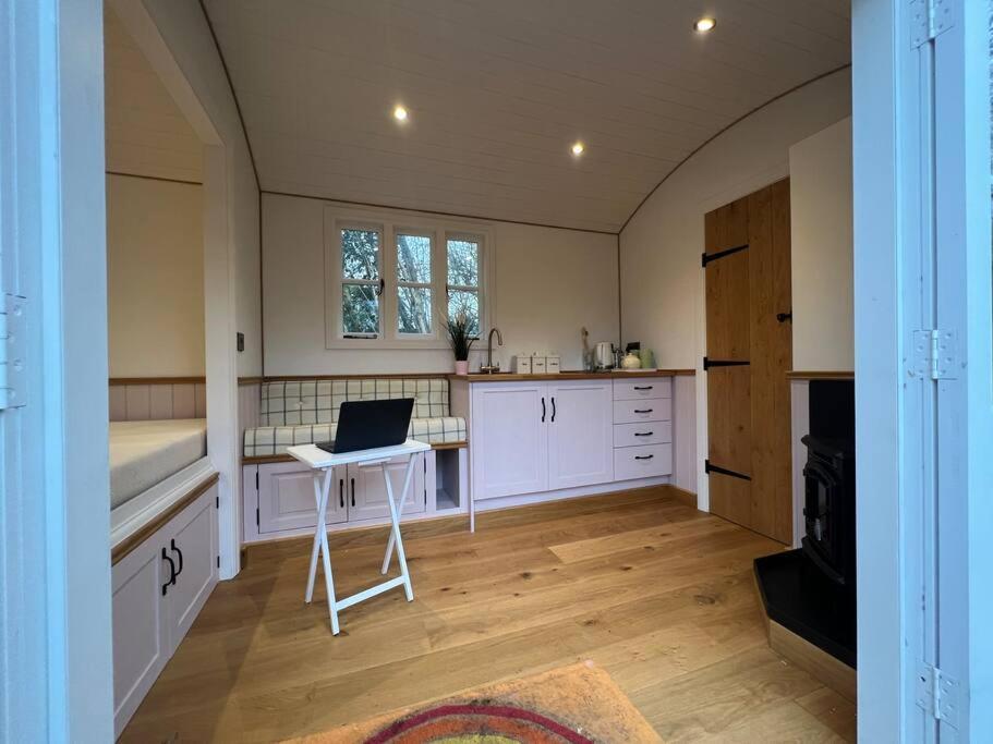 Tranquil Spot Shepherds Hut Cinderford Exteriér fotografie